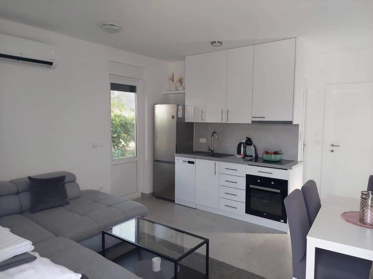 Ferienhaus Maestral - Kastel Kambelovac Kastela Dış mekan fotoğraf