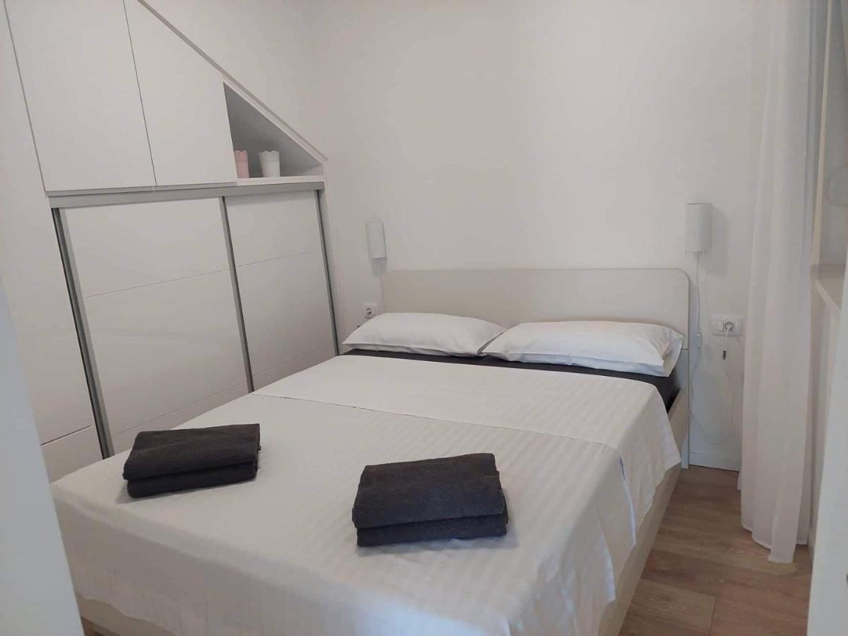 Ferienhaus Maestral - Kastel Kambelovac Kastela Dış mekan fotoğraf