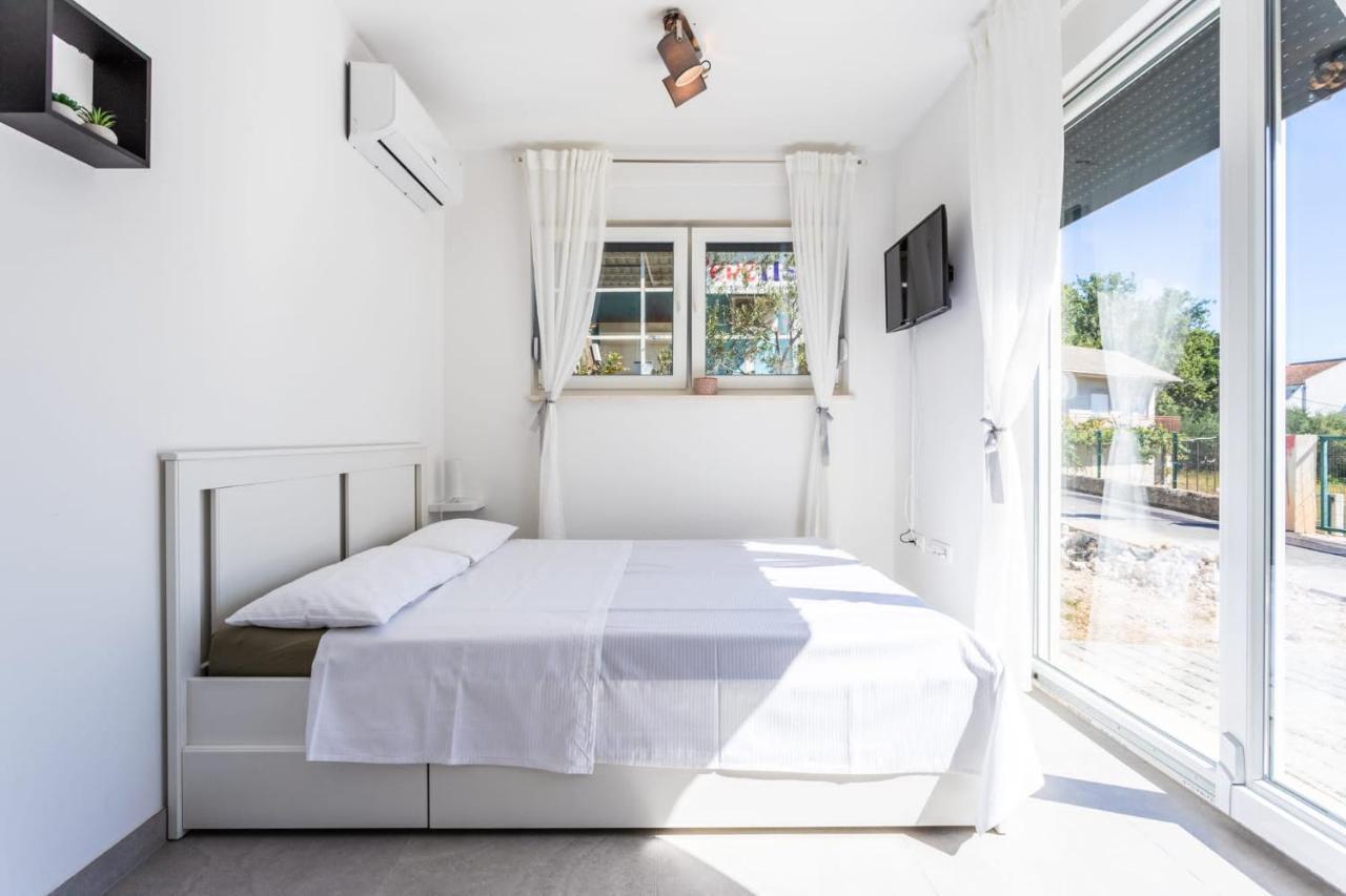 Ferienhaus Maestral - Kastel Kambelovac Kastela Dış mekan fotoğraf