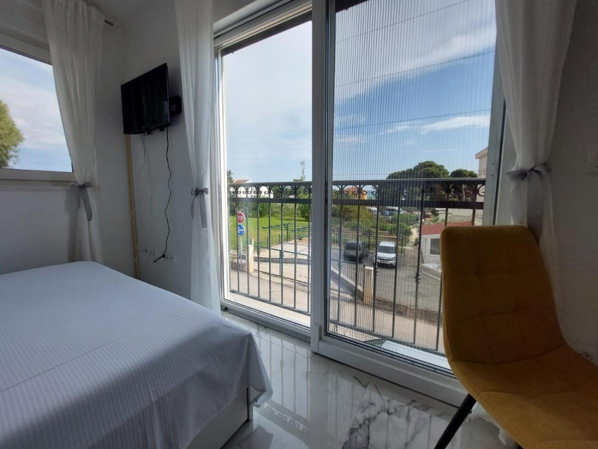 Ferienhaus Maestral - Kastel Kambelovac Kastela Dış mekan fotoğraf