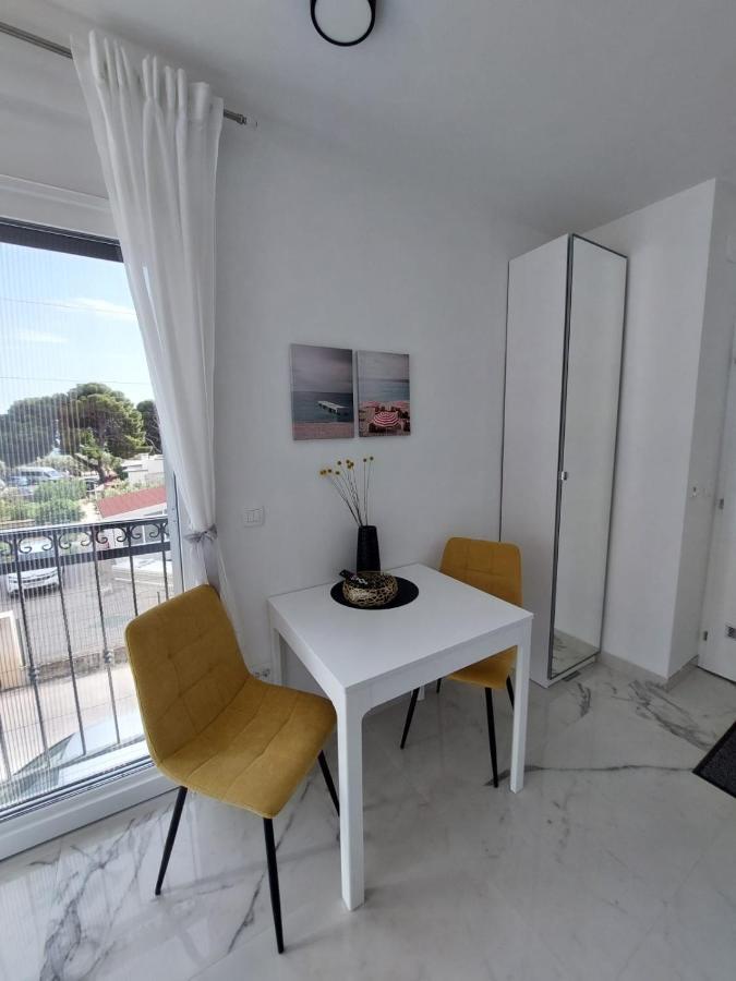 Ferienhaus Maestral - Kastel Kambelovac Kastela Dış mekan fotoğraf